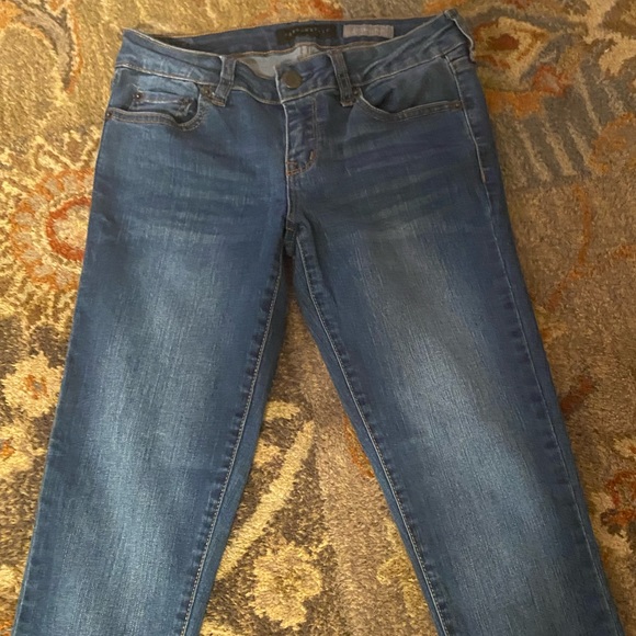 4for $20 Aeropostale size 4 blue jean jegging - Picture 13 of 14